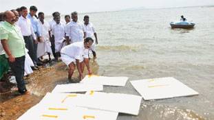 पहली बार नहीं हुआ पानी को लेकर ऐसा प्रयोग...