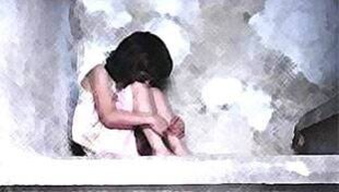 12 साल की इस मां के दुख निर्भया से कहीं कम नहीं हैं 12 साल की इस मां के दुख निर्भया से कहीं कम नहीं हैं