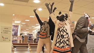 इंसानों की क्या बिसात जब हम पुतलों की बनावट में भेदभाव करते हैं!