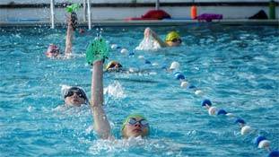 पूल नहीं है कूल! बीमारियों की है जड़