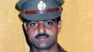 डीएसपी अयूब पंडित की भाभी के सवालों का जवाब आखिर कौन देगा?