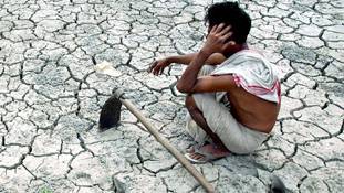 कर्नाटक में किसानों को मुआवजे में मिला एक रुपया दर्शाता है कांग्रेस का दोगलापन