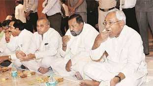 बिहार भी पहुंची किसान आंदोलन की आंच, मगर नीतीश कर्जमाफी के खिलाफ