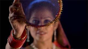 चाहे तीज हो या करवाचौथ, मेरे भूखे रहने से पति की उम्र का कोई संबंध नहीं