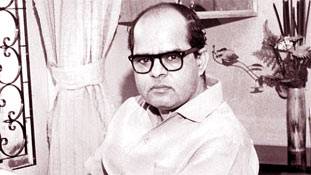 तीन साल एक ही राग प्रैक्टिस करने की सजा मिली, और वे रौशन हो गए तीन साल एक ही राग प्रैक्टिस करने की सजा मिली, और वे रौशन हो गए