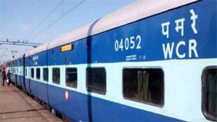 हां, रेलवे द्वारा एसी कोच से कम्बल और चादर हटाने से मुझे फर्क पड़ता है