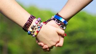 इश्क हो या मित्रता, दोतरफ़ा ही अच्छी लगती है