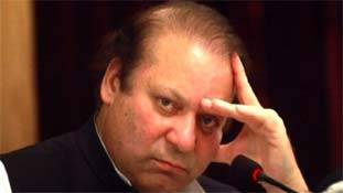 पाकिस्तान अब फिर दो राहे पर