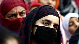 उठो, लड़ो, रुखसाना! अभी तो सफर की इब्तेदा है...