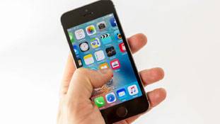 iPhone 8 calling: कैसी होती है एक आईफोन की जिंदगी..