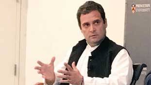 राहुल गांधी कभी केजरीवाल तो कभी मोदी की नकल क्यों कर रहे हैं?