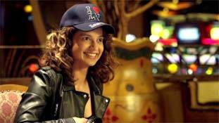 जानिए कंगना में ही दम है या 'सिमरन' में भी...