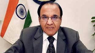 दो महीने में ही क्यों बदल गये चुनाव आयोग के तेवर