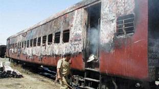 गोधरा कांड फैसले का गुजरात इलेक्शन कनेक्शन..