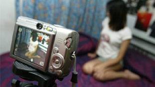 कोई कर रहा है ब्लैकमेल तो बचने के लिए तुरंत करने होंगे ये 5 काम...