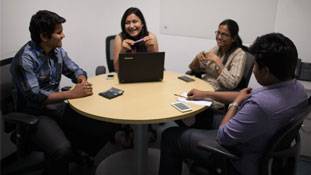 वो 7 बातें जो ऑफिस में भूलकर भी नहीं करनी चाहिए...