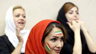 ईरान में महिला होना किसी पाप से कम नही!