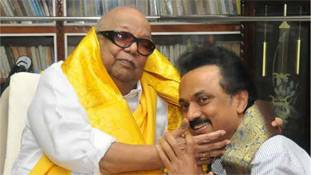 स्टालिन पर परफॉर्म करने का दबाव