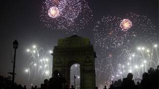 न्यू इयर की पार्टी मनाने से पहले ये बातें जान लें...