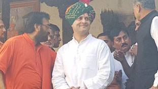 चुनावी मौसम में सुमिरन सब करें... हे प्रभू!