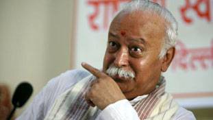 क्या मोहन भागवत, नरेंद्र मोदी और RSS को नयी दिशा और दशा दे रहे हैं?
