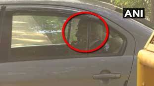 लोहड़ी पर चीफ जस्टिस को कोई न्यू ईयर का कार्ड देने जाए तो कैसा लगेगा?