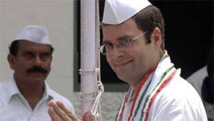 आम आदमी पार्टी का नया वर्जन है कांग्रेस ! आम आदमी पार्टी का नया वर्जन है कांग्रेस !