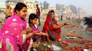 खिचड़ी,पोंगल, बिहू या फिर लोहड़ी नाम हैं अनेक पर त्योहार है एक