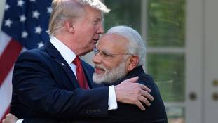 अभी संभल जाओ, ट्रंप सिर पर चढ़ गए तो फिर उतरेंगे नहीं अभी संभल जाओ, ट्रंप सिर पर चढ़ गए तो फिर उतरेंगे नहीं