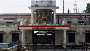 अयोध्या स्टेशन तो राम मंदिर जैसा ही है मंत्री जी, कभी वहाँ उतरिये तो...