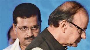 केस छोड़ने का नुकसान वकील समझें, केजरीवाल के लिए तो फायदे का ही सौदा है!