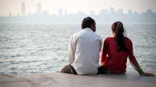 हां, प्यार वो एहसास है जिसमें अच्छे-अच्छे घनचक्कर हो जाते हैं!