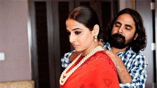 साड़ी न पहन पाना गर्व की बात भी नहीं हो सकती...