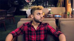 वैलेंटाइन डे आया और ये 'ब्वॉयफ्रेंड' किराए पर निकल गया !