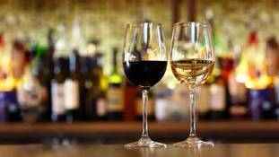 फेयरनेस क्रीम की तरह शराब भी महिलाओं और पुरुषों के लिए अलग-अलग !