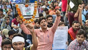 क्या देश एक बड़े आंदोलन की तरफ बढ़ रहा है ?