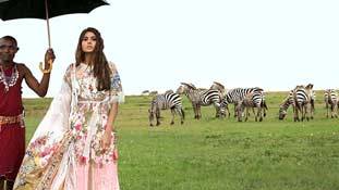 पाकिस्तानी फैशन ब्रांड का ये कैंपेन लोगों को आगबबूला कर रहा है