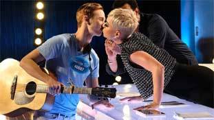 Kissing कब cute है और कब harassment.. ?