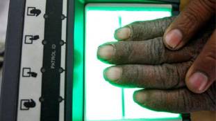 आधार का इससे बड़ा नुकसान कोई और हो ही नहीं सकता!