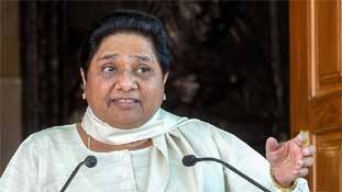 मायावती सिर्फ यूपी पर ही फोकस करें तो बीएसपी को बचा सकती हैं