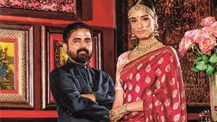 सब्यसाची को अवॉर्ड देना रीमिक्स को ओरिजिनल कहना है...