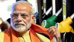 पेट्रोल महंगा है क्योंकि सरकार की नीयत खराब है, बाकी सब बहाने हैं