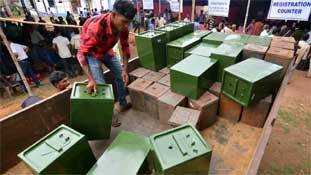 बंगाल पंचायत चुनाव: 14 मौत-50 घायल! बंगाल की थाली में ये चुनावी हिंसा का स्टार्टर है