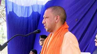 बीजेपी को भले नुकसान हो, यूपी लौट आना योगी के लिए तो फायदेमंद ही है