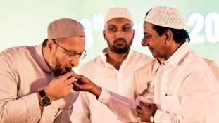 वोट की खातिर तेलंगाना में 66 करोड़ की इफ्तार पार्टी!