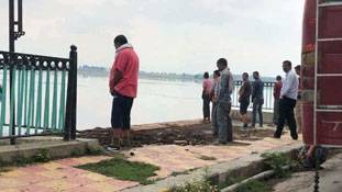 अमरनाथ यात्रियों की ये वायरल तस्वीर कश्मीर का सच सामने ले आई