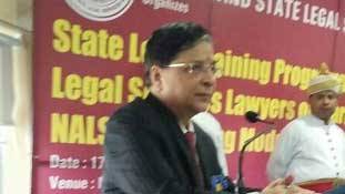 आधी रात को भी अदालत लगाने वाले चीफ जस्टिस के पास हैं - आधार और अयोध्या केस