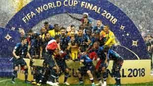 मेरा सारा फुटबॉल प्रेम तो बस फेसबुक स्टेटस के लिए था...