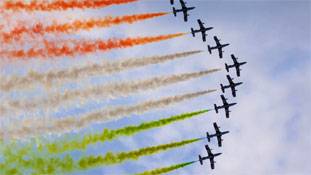 कर्नाटक और उत्तर प्रदेश दोनों के निशाने पर एयरो इंडिया शो