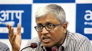 आशुतोष का इस्तीफे फिर एक इमोशनल 'यू-टर्न ड्रामा'